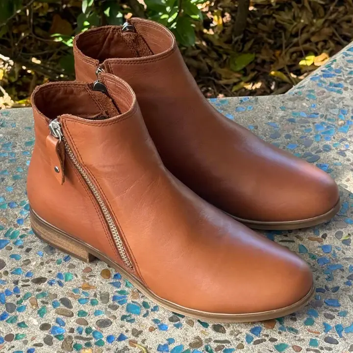 Thyme and Co Parade Whisky Tan Boot, leather, side zip
