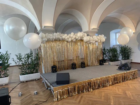 Bühnenhintergrund