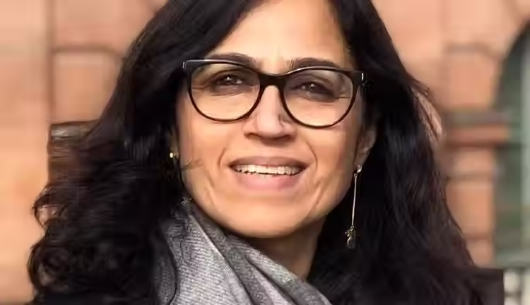 Ritu Kapur