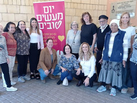 צוות פסגה חדרה מפיץ ידע וטוב: מפגש מרגש עם גמלאי המועדון ביום המעשים הטובים.