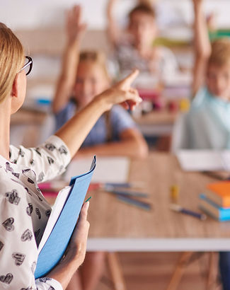 teacher-her-aspiring-pupils.jpg