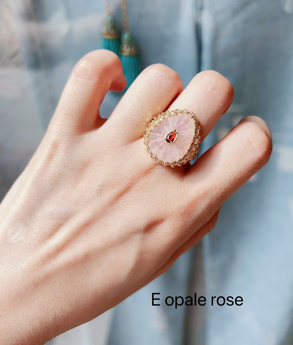 Thumbnail: Bague HABAHA - bohème pierres gravée forme de goutte