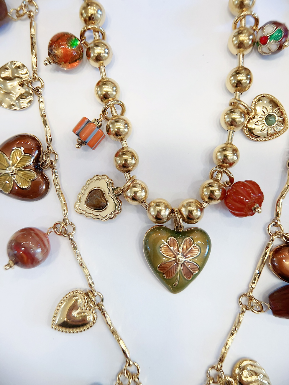 Thumbnail: Collier - HABAHA - double chaine  pampilles trèfle coeur