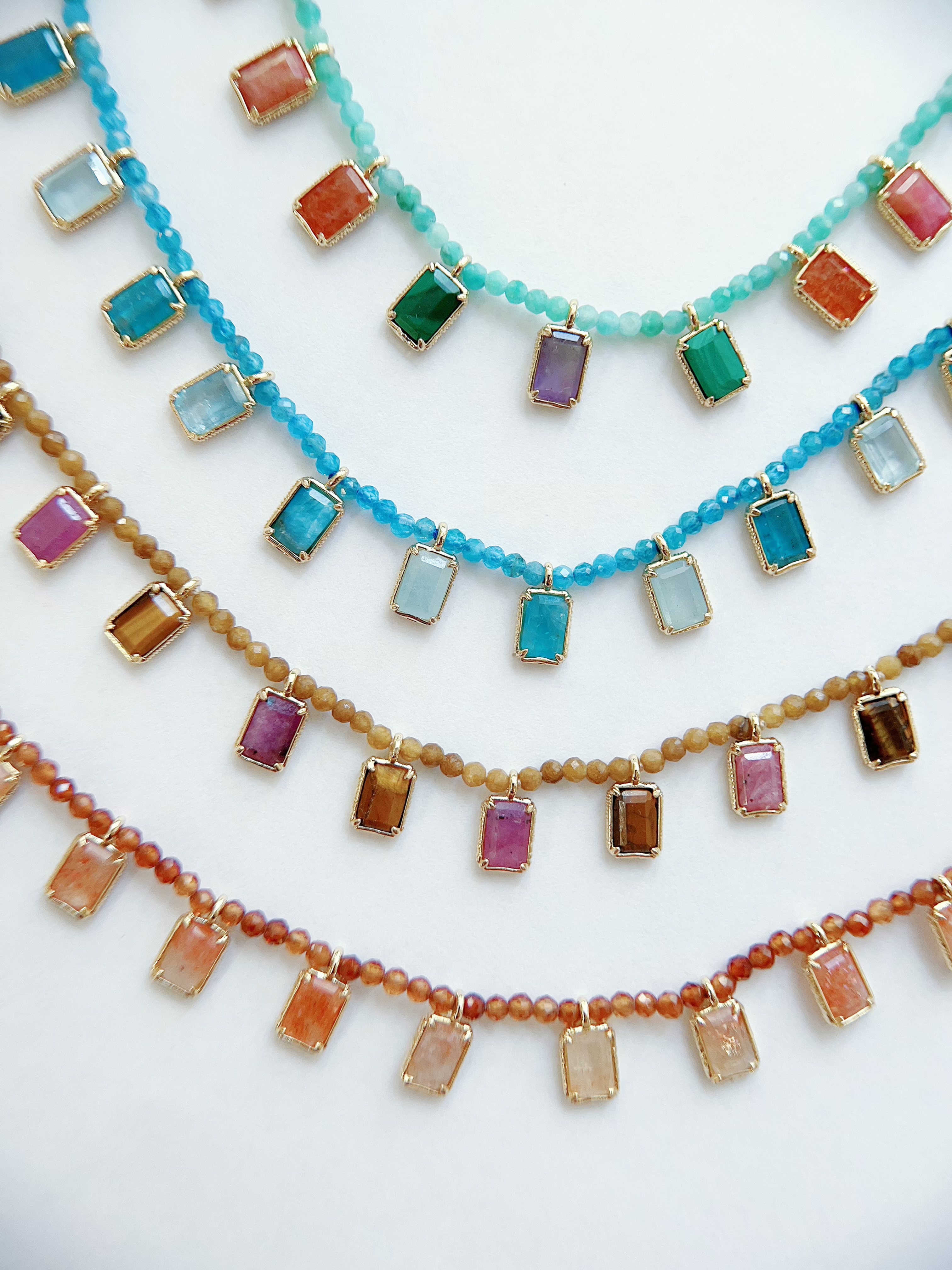 Collier HABAHA - perlé pierre 13 rectangles