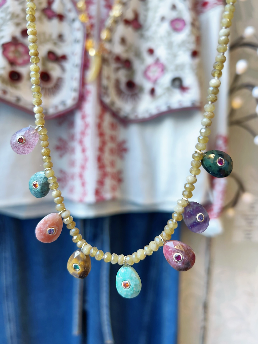 Miniature : Collier HABAHA - rondelle 8 gouttes pierres multi A/B