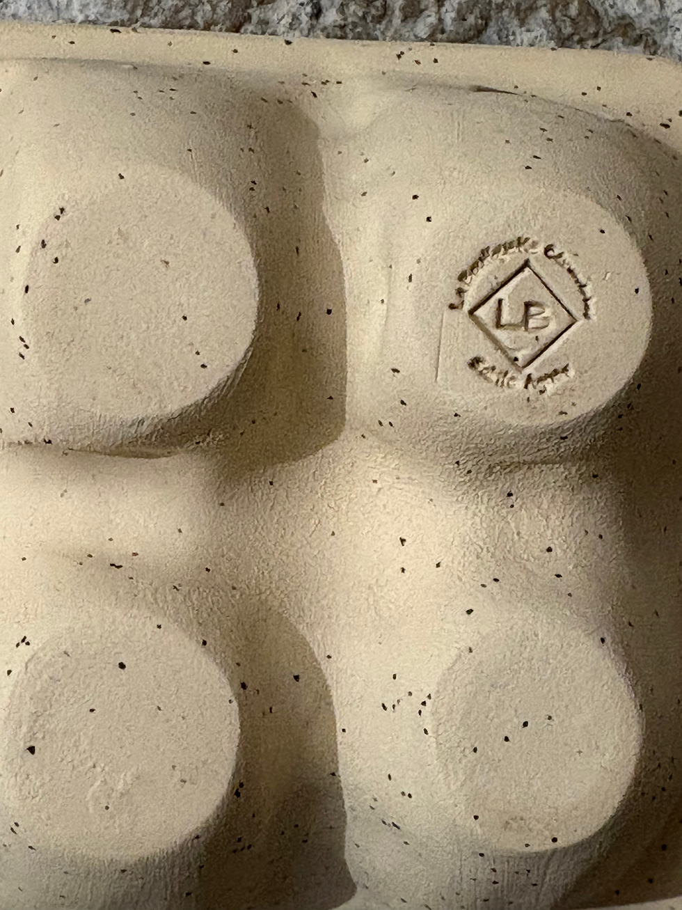 Miniature : Eggness en grès – Support 6 œufs (pièce artisanale)