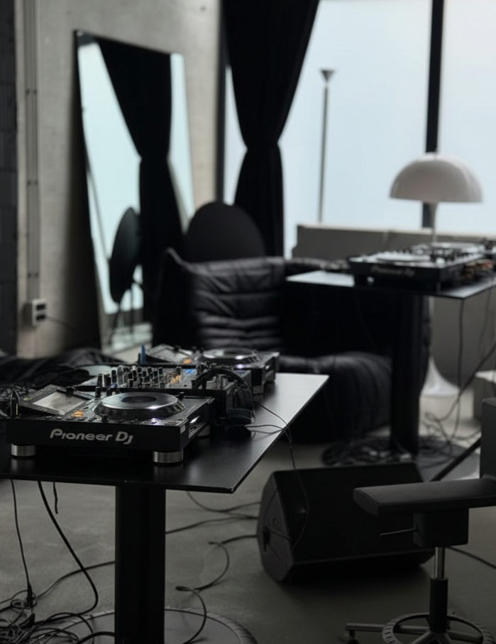 RE_Generated Image September 23, 2025 - 8_31PM.png