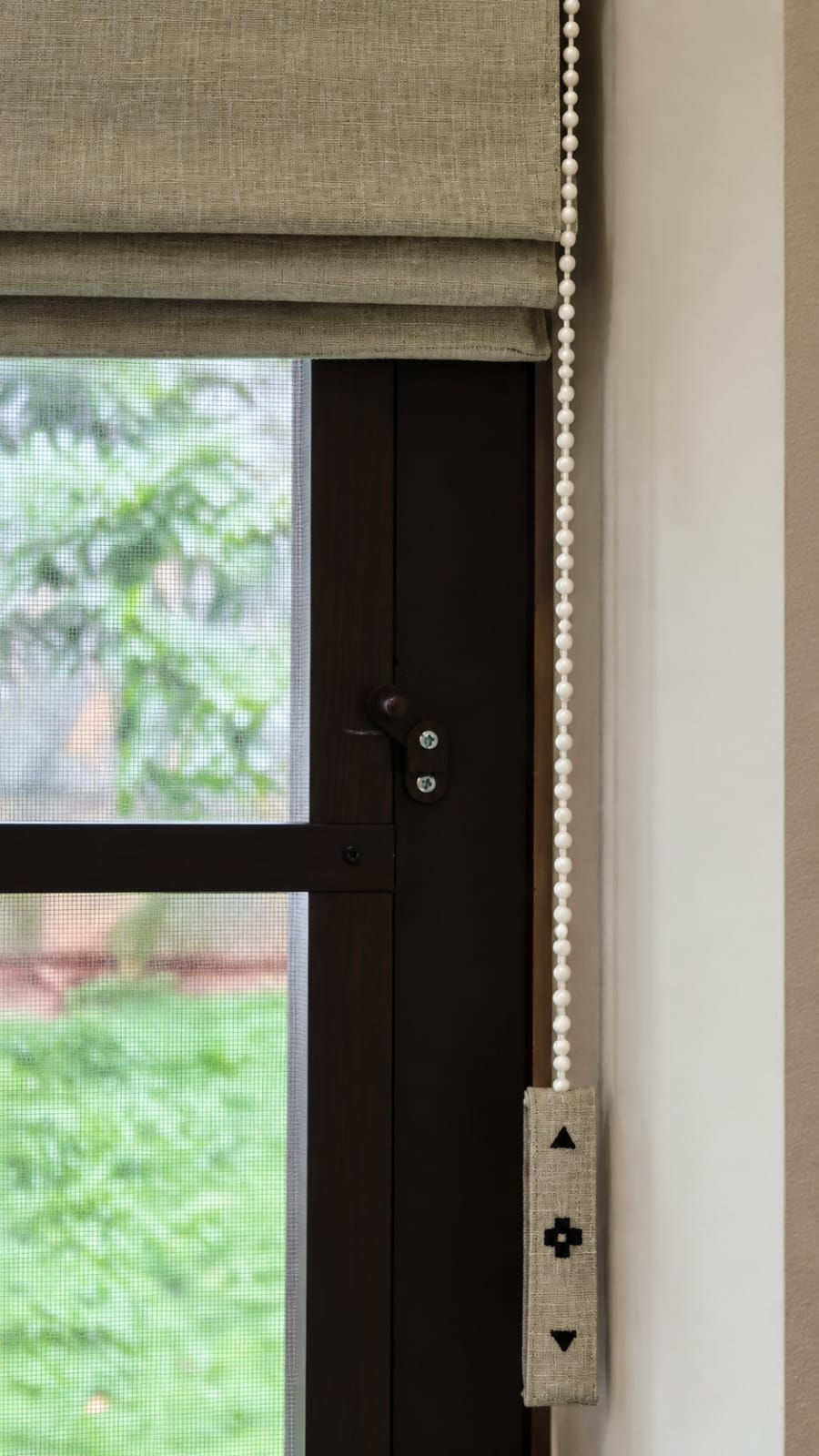 Fabric roman blinds with blind weight