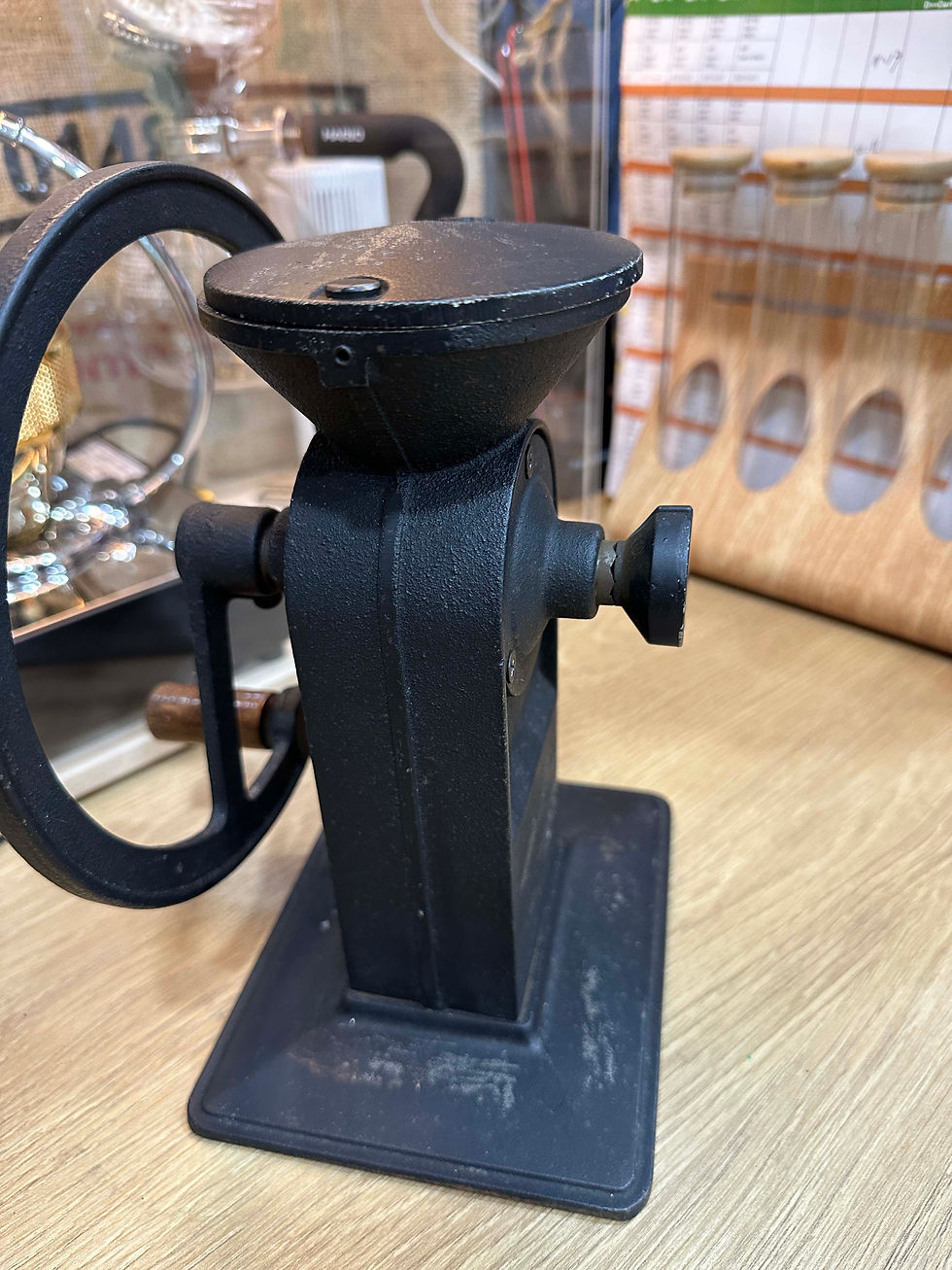 サムネイル： Kalita Clover Mill