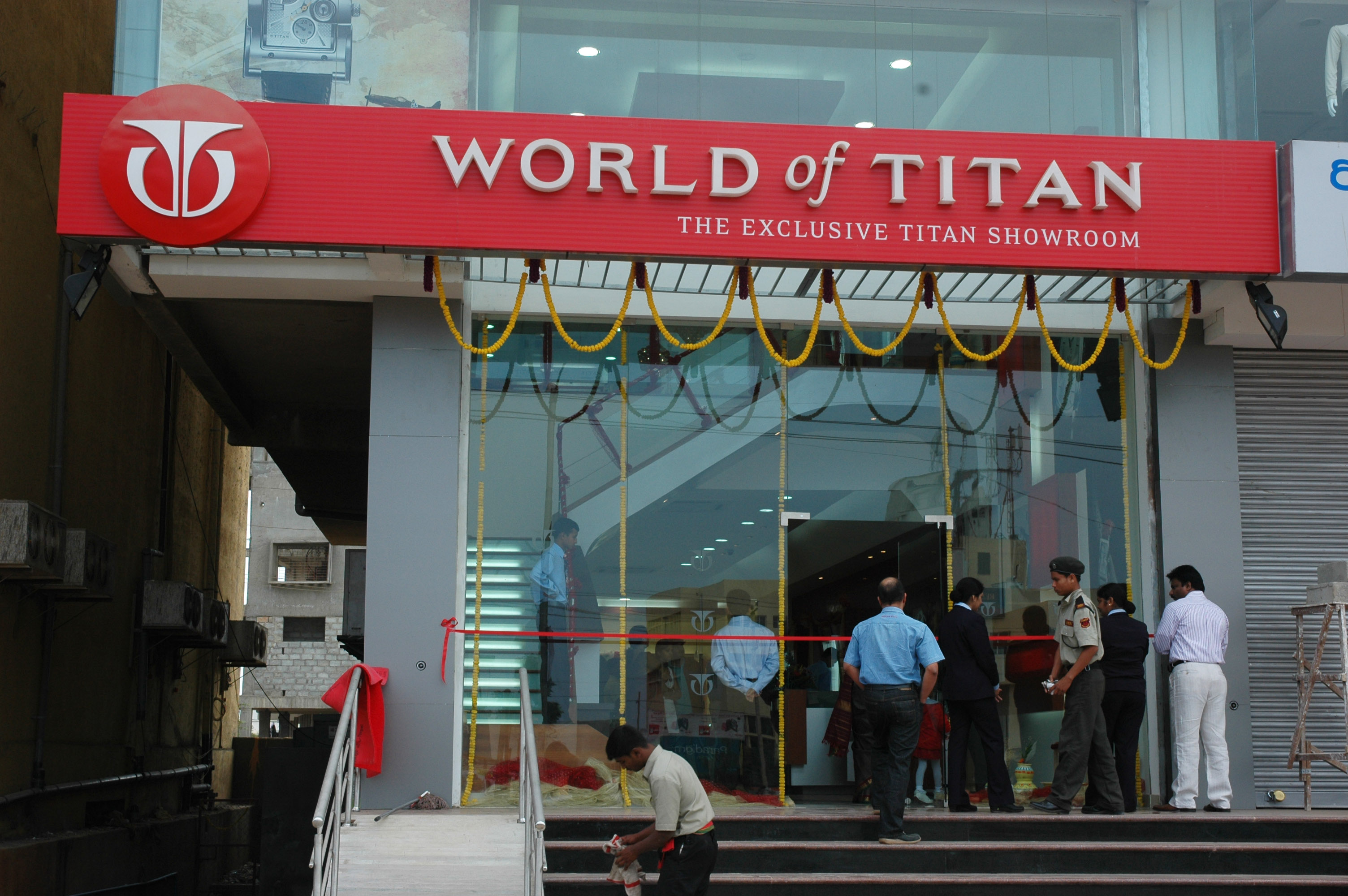 WORLD OF TITAN