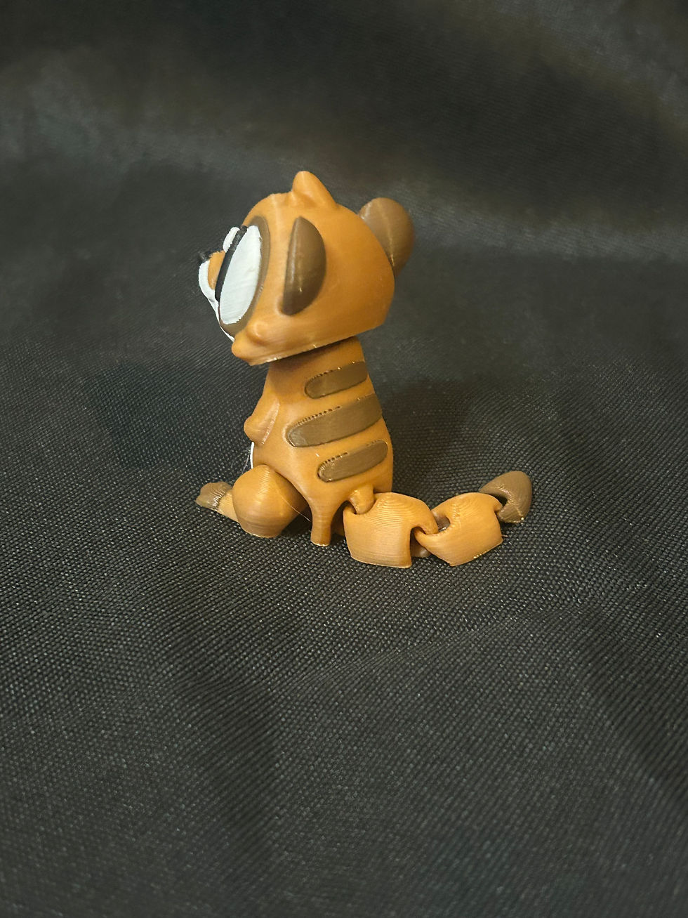 Thumbnail: Cute wide-eyed meerkat fidget toy