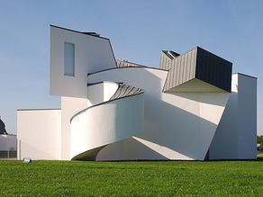 Authorship: El Autor, su Obra, y su Intención