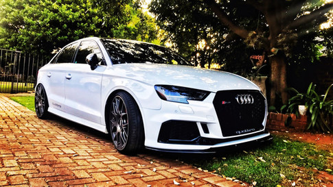 3. AUDI RS3 - 9.5x @ 2xx km/h