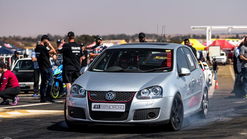 10. VW GOLF 5 GTI - 12.18 @ 185 km/h
