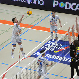 Akaa-Volley haki täydet sarjapisteet Kuopiosta