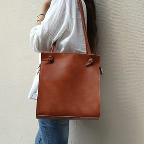 KNOTS SHOULDER BAG