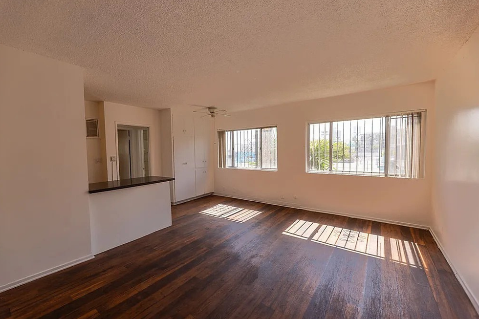 275 Lucas Ave. APT 11 (9) (1)