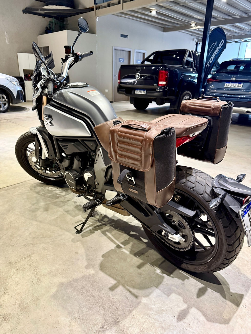 Miniatura: CFMOTO 700CL-X