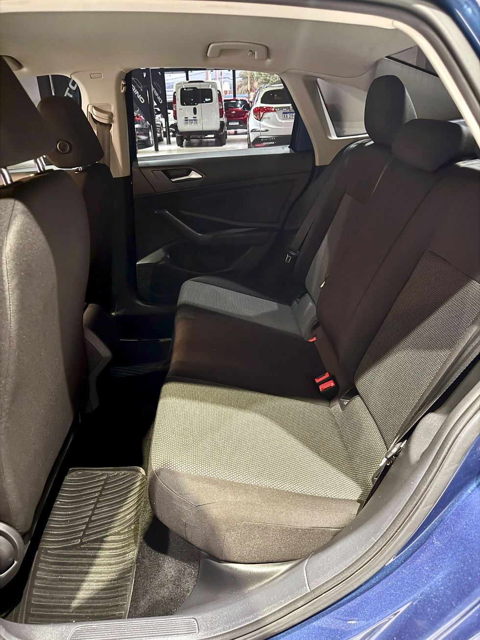 Miniatura: VOLKSWAGEN VENTO 1.4 CONFORTLINE TSI TIPTRONIC