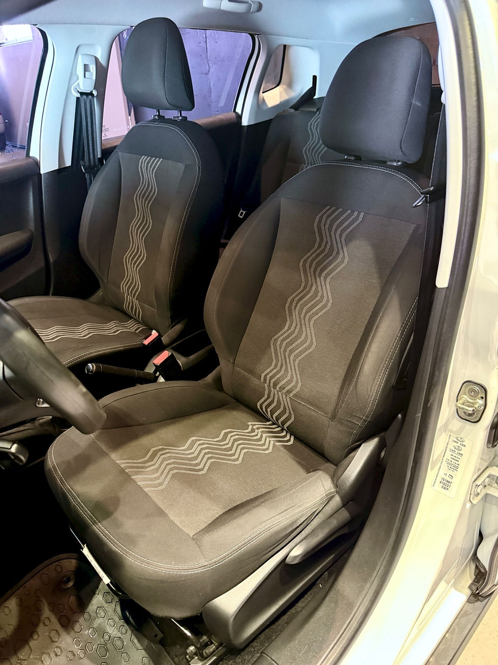 Miniatura: PEUGEOT 2008 ALLURE 1.6 VTI