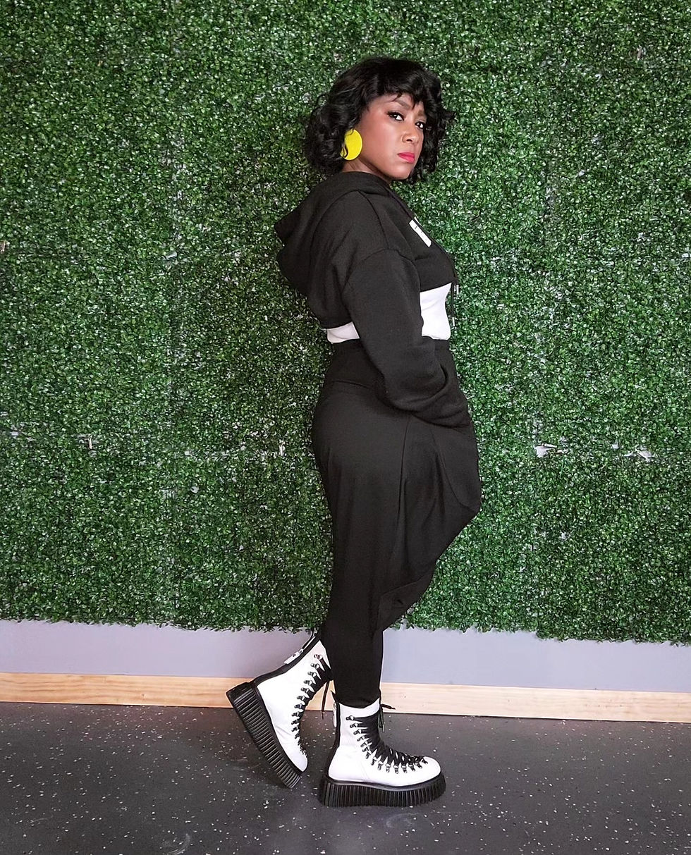 Thumbnail: IN THE POCKET - High Waist Jogger Pants - BLACK