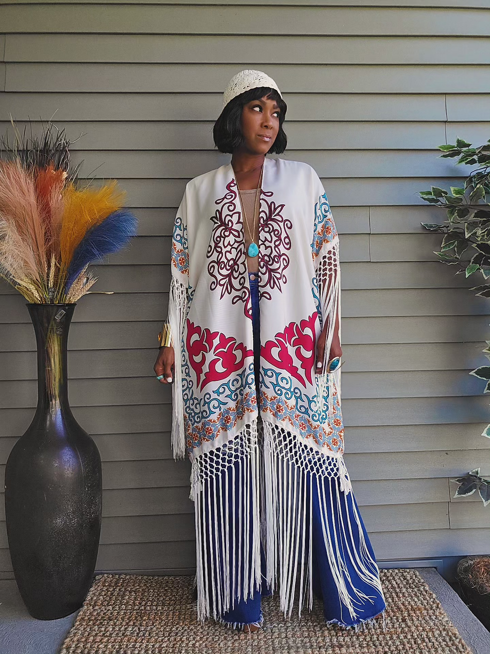 Thumbnail: URBAN HIPPIE Tassel Kimono