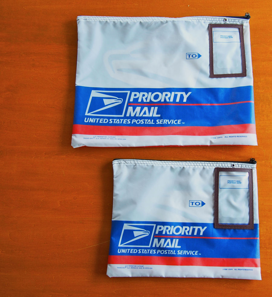 【Restock!】USPS PRIORITY MAIL BAG