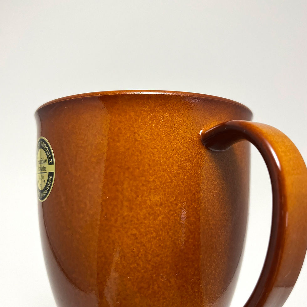 サムネイル： プラウェア  アマリロ マグカップ。軽くて丈夫で機能的なテーブルウェア。再生プラスチック（再生PET樹脂）を使用した環境問題を考えたサステナブルプロダクトです。