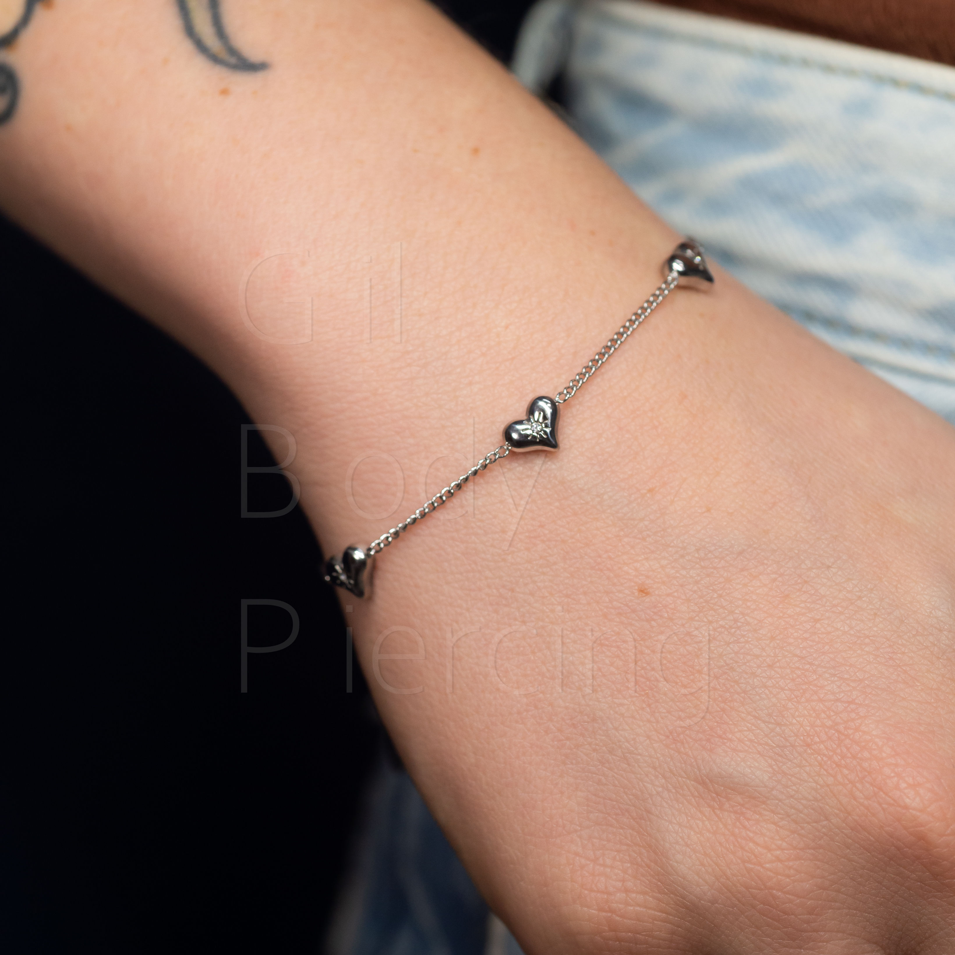 Pulseira 4 zircônias coração  P003