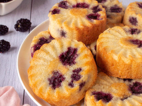 Gâteaux fleurs moelleux aux mûres