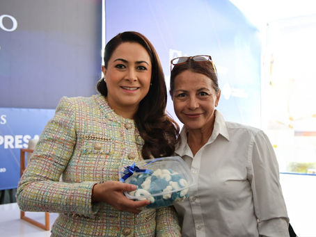 TERE JIMÉNEZ ENTREGA MÁS DE 19 MILLONES DE PESOS EN APOYOS A EMPRENDEDORES