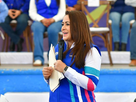 EN ASIENTOS, TERE JIMÉNEZ ACERCA SERVICIOS A LAS FAMILIAS Y SUPERVISA AVANCES DE OBRA PÚBLICA