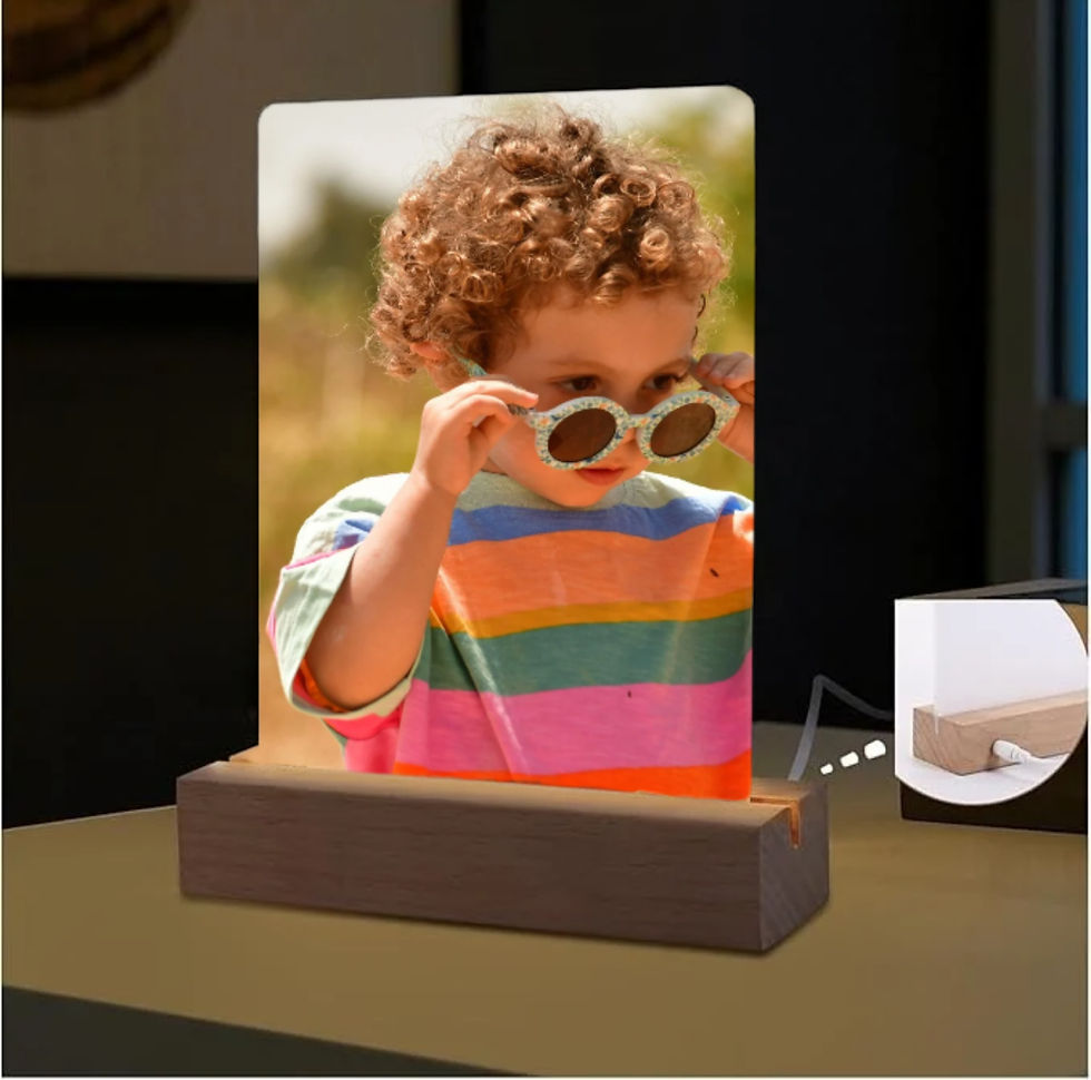 מעמד לתמונה אקרילית /מנורת לילה-בעיצוב אישי