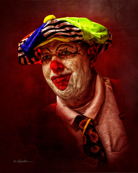 clown2 sig-HR.jpg
