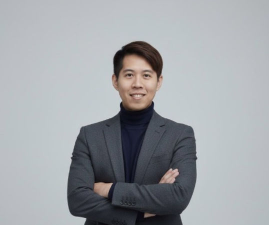 Nicholas the Director of NVOLVE Training & Consultation,