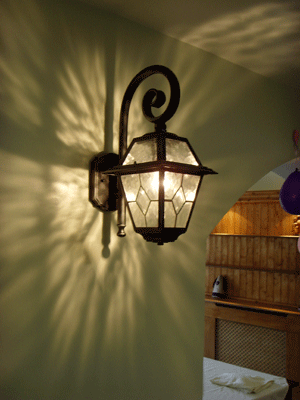 light-fitting-installation.gif