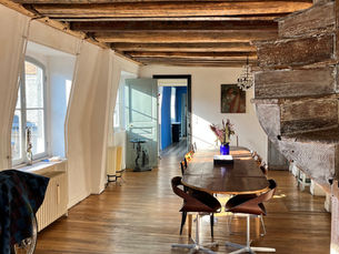 The Boat House in Paris. Sleeps 6-8 persons.