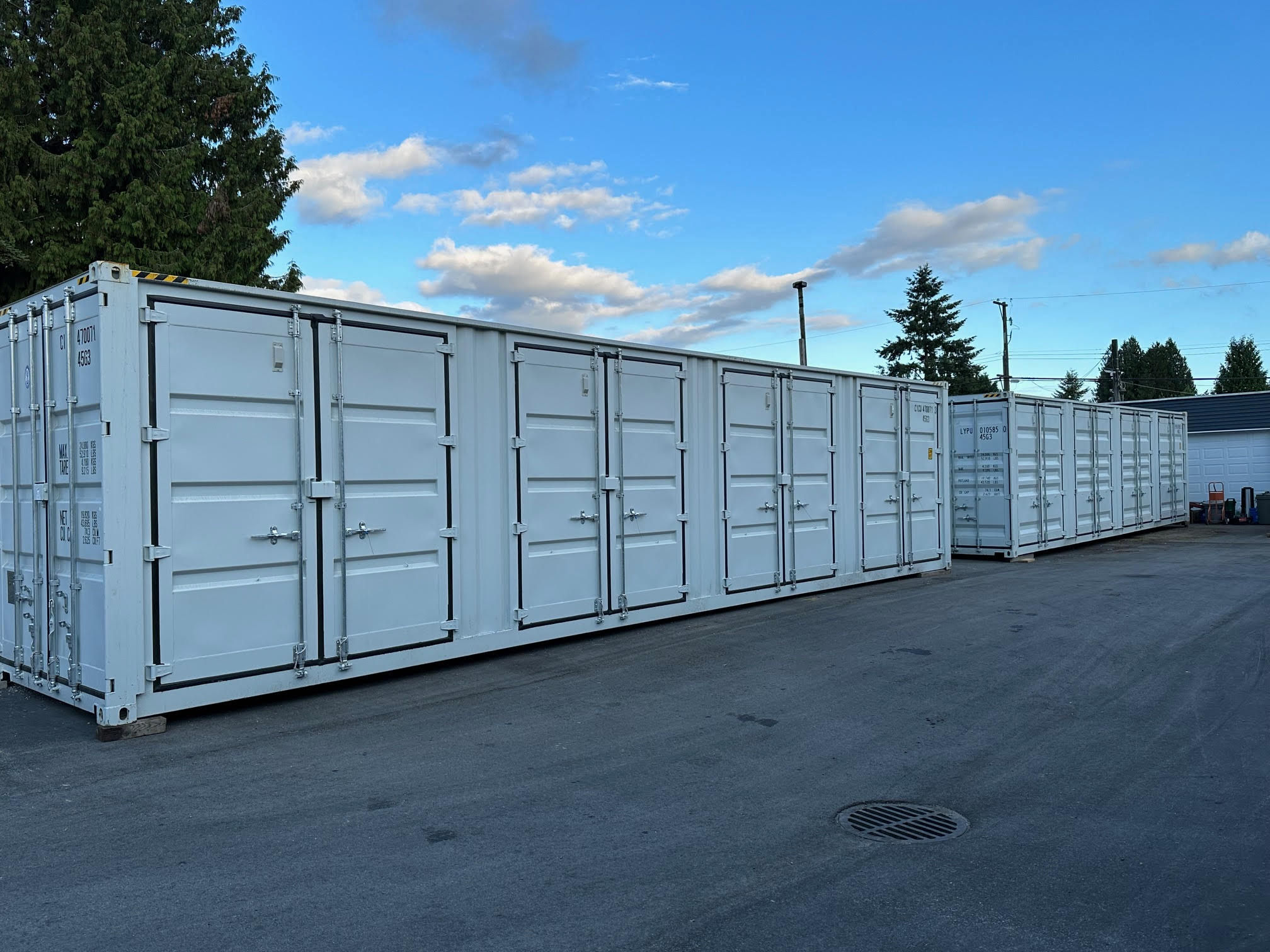 40ft High Cube Container with 4 Side Doors - Ideal for Storage and Shipping