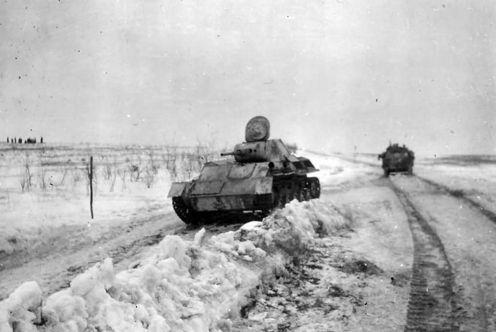 T-70_with_winter_camoflage.jpg
