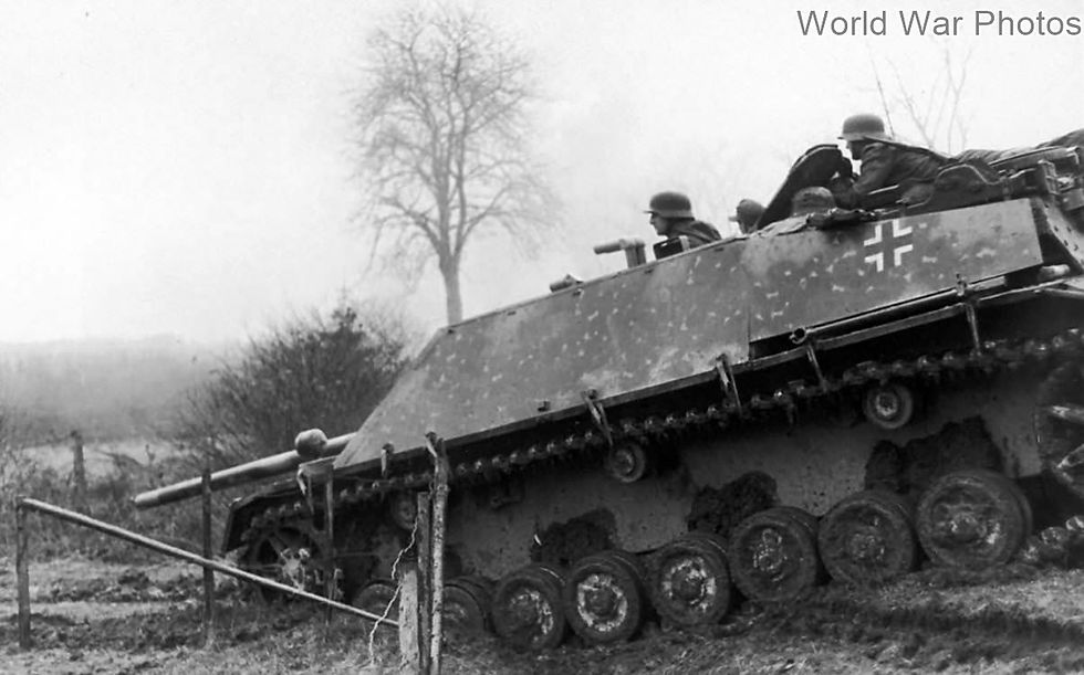 Panzer_IV_KG_Hansen_near_Poteau.jpg