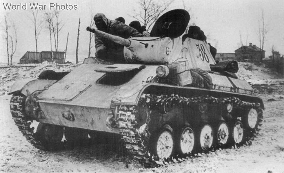 T-70_leningrad_front_jan44.jpg