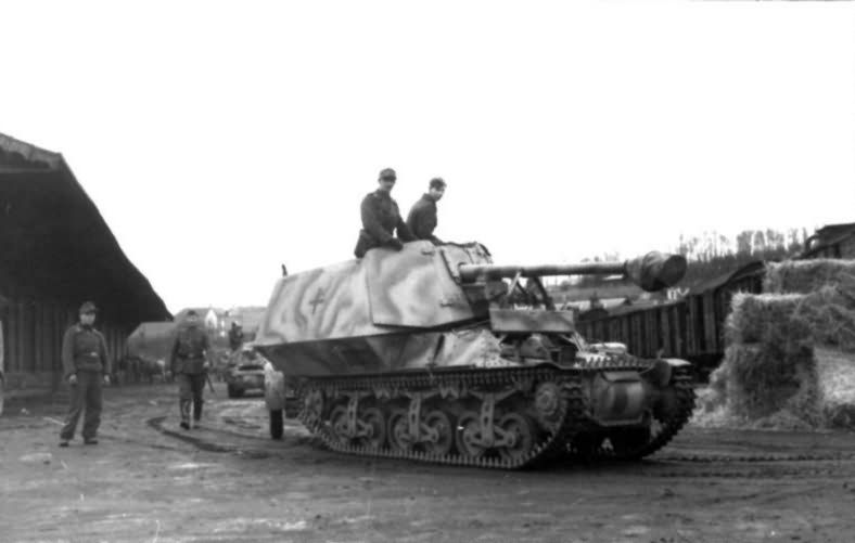 Marder_I_West_front_1943_3.jpg