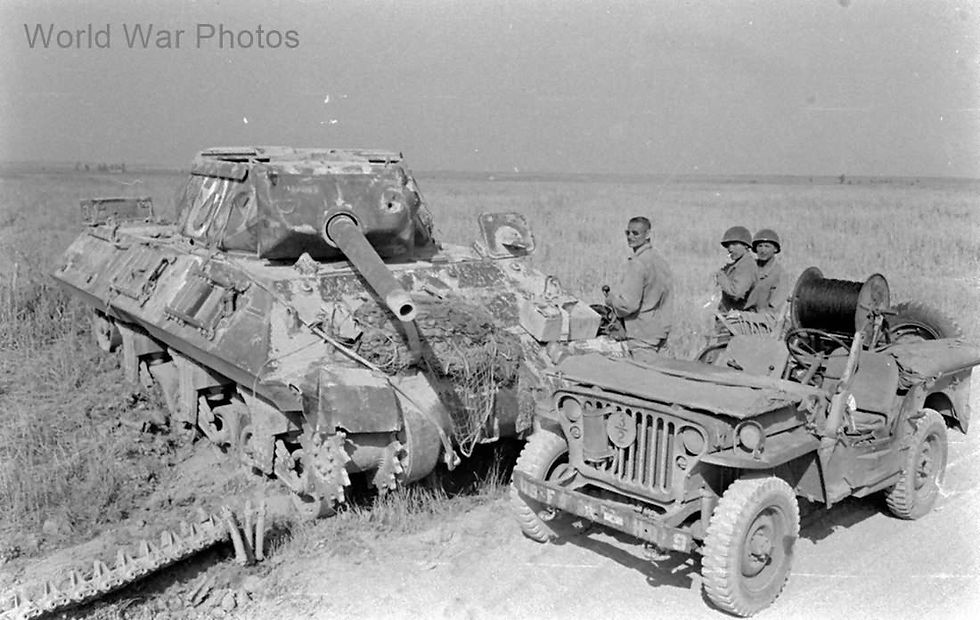 M10_feb44_italy.jpg