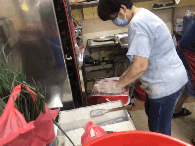 (Carrot Cake) Kim Lee 3.GIF