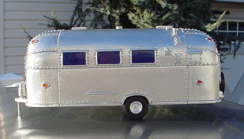 Airstream Shorty Camper Trailer 1/25 Scale G Scale Diorama