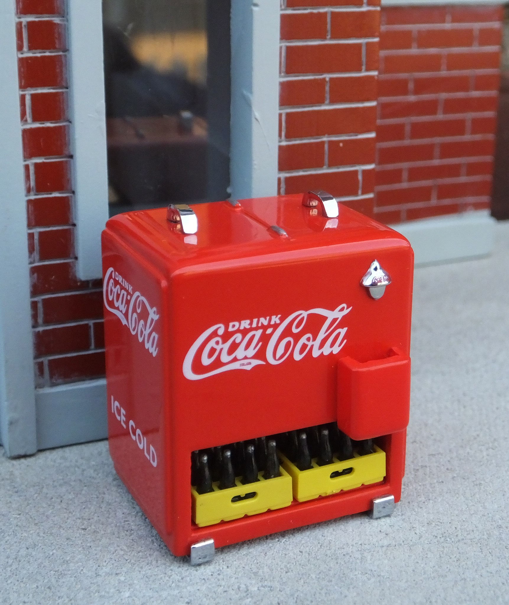 Premium Coca Cola Cooler Chest Diecast 1/24 Scale G Scale