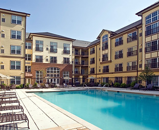 mosaic-at-metro-apartments-swimming-pool