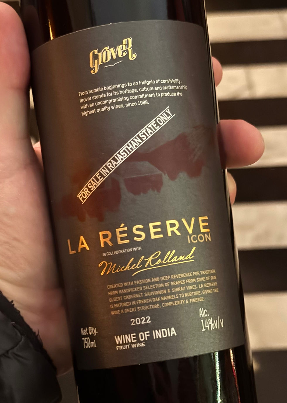 A genialidade sem fronteiras. Um inusitado corte indiano de Cabernet e Syrah, onde Rolland domou as especiarias e extraiu uma fruta perfeitamente madura.