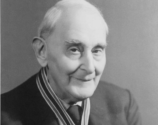 4. 연구 및 출간 사업