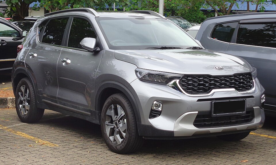 Kia Sonet self drive car rental Indore